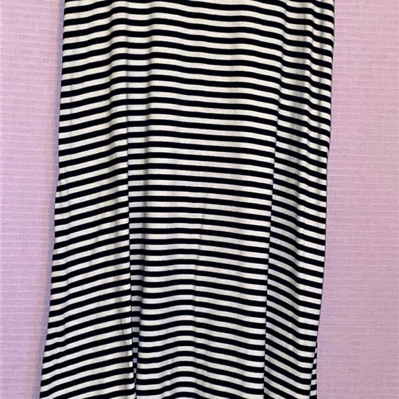 New Without Dress Barn Black and White Stripped Maxi Skirt Size Medium - Picture 5 of 7
